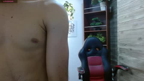Snapshot of billy_wild chatting on 04-23-26, 12:29 billy wild online show from 04-23-26, 12:29