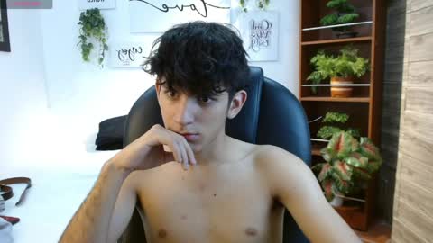 Snapshot of billy_wild chatting on 04-29-26, 05:30 billy wild online show from 04-29-26, 05:30