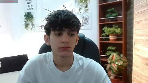 Snapshot of billy_wild chatting on 05-03-26, 12:00 billy wild online show from 05-03-26, 12:00