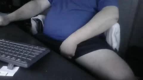 Snapshot of billymcn chatting on 12-21-25, 12:01 billymcn online show from 12-21-25, 12:01