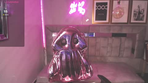 Snapshot of bily_takure_v chatting on 02-07-25, 06:45 Live 1000pm 600am COLOMBIAN HOUR online show from 02-07-25, 06:45