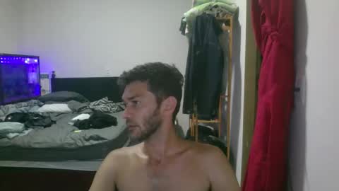 binhodm1 online show from 02-04-26, 06:19