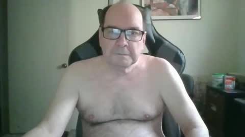 Bink195234 online show from 12-18-25, 04:35