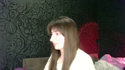 birdie_kiss online show from 06-24-26, 09:25