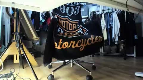 bisexualjay online show from 11-29-25, 02:53