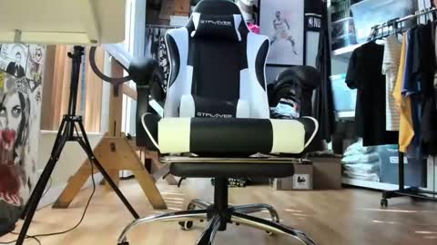 Snapshot of bisexualjay chatting on 03-23-26, 02:10 bisexualjay online show from 03-23-26, 02:10