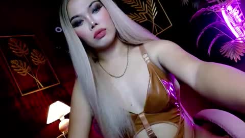 bitchinthecityxx online show from 05-06-26, 08:19