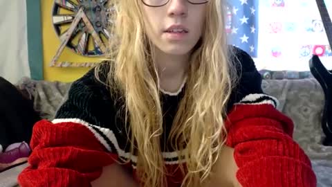 Brittany Bear online show from 02-11-25, 09:56