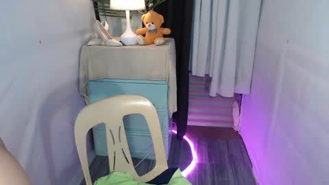 Snapshot of bj_alex31 chatting on 09-09-25, 04:39 alex online show from 09-09-25, 04:39