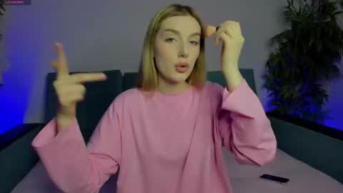 Snapshot of bjliki chatting on 02-10-25, 08:31 Julia online show from 02-10-25, 08:31