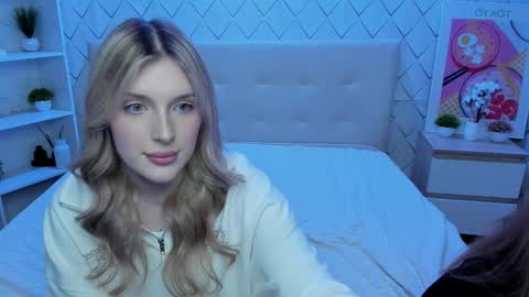 Snapshot of bjliki chatting on 09-08-25, 02:27 Julia online show from 09-08-25, 02:27