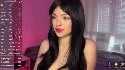 Snapshot of bl4ck_velvet chatting on 10-24-25, 01:07 Kitty online show from 10-24-25, 01:07