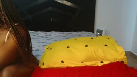 Snapshot of black_african_queen chatting on 09-12-25, 06:46 Queen online show from 09-12-25, 06:46