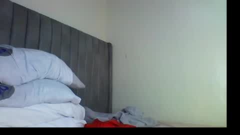 Snapshot of black_amor chatting on 06-25-26, 09:36 black_amor online show from 06-25-26, 09:36