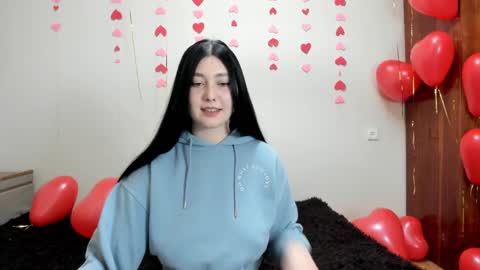 Snapshot of black_berry_bla_ck chatting on 02-19-25, 12:22 black_berry_bla_ck online show from 02-19-25, 12:22