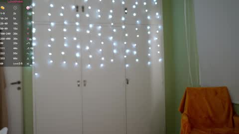 Snapshot of black_eva_ chatting on 12-26-24, 03:20 Eva online show from 12-26-24, 03:20