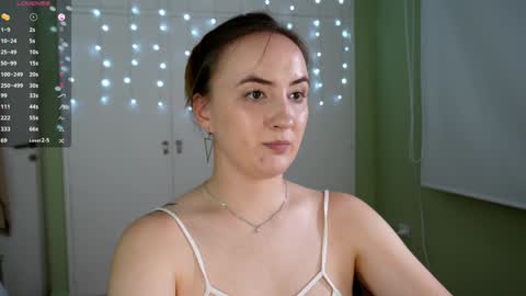 Snapshot of black_eva_ chatting on 01-27-25, 09:33 Eva online show from 01-27-25, 09:33