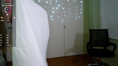 Snapshot of black_eva_ chatting on 02-20-25, 05:40 Eva online show from 02-20-25, 05:40