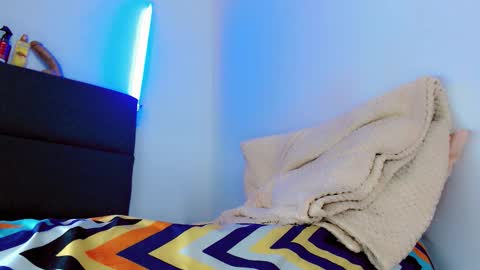 Snapshot of black_fire_sweet chatting on 10-16-25, 12:33 black_fire_sweet online show from 10-16-25, 12:33