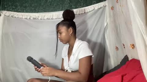 MORENITA ISA online show from 02-02-25, 11:53