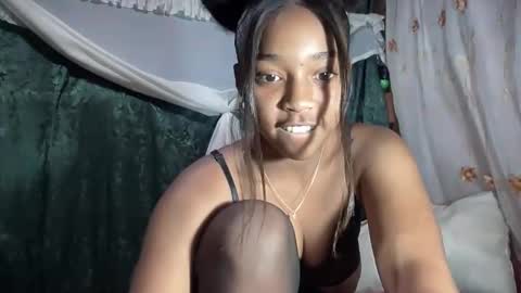 MORENITA ISA online show from 02-15-25, 12:26