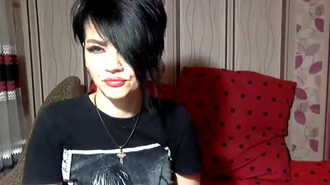 black_hot_01 online show from 12-11-24, 12:12