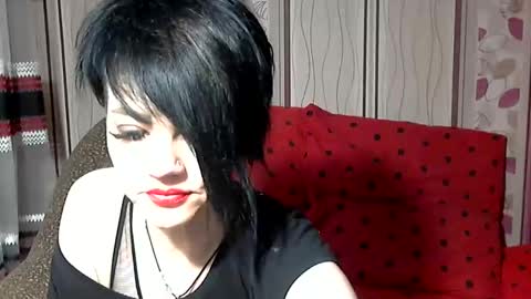 black_hot_01 online show from 12-25-24, 08:07