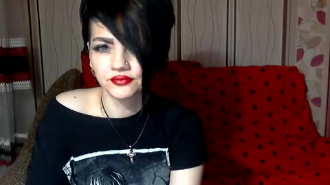 black_hot_01 online show from 12-29-24, 01:56