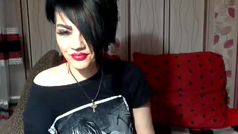 black_hot_01 online show from 12-29-24, 07:28