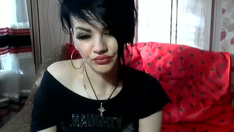 black_hot_01 online show from 01-20-25, 07:36