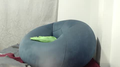 Snapshot of black_penis22 chatting on 02-04-25, 12:40 black_penis22 online show from 02-04-25, 12:40