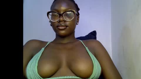 Snapshot of black_petitqueen12 chatting on 02-24-26, 08:34 BLACK online show from 02-24-26, 08:34