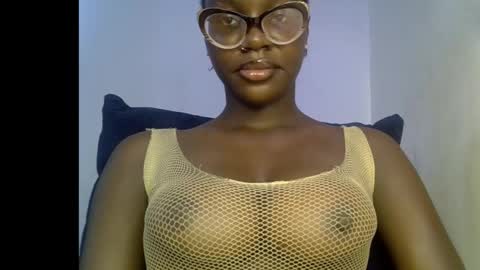 Snapshot of black_petitqueen12 chatting on 03-08-26, 07:12 BLACK online show from 03-08-26, 07:12