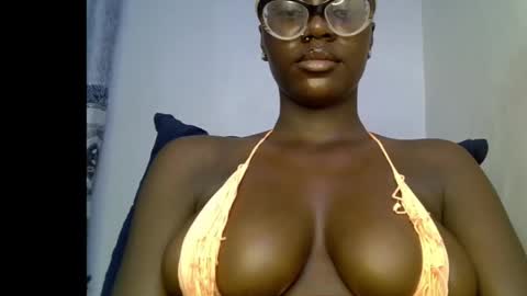 Snapshot of black_petitqueen12 chatting on 03-13-26, 07:31 BLACK online show from 03-13-26, 07:31