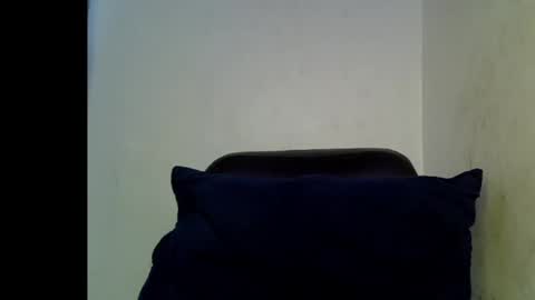 Snapshot of black_petitqueen12 chatting on 03-22-26, 06:39 BLACK online show from 03-22-26, 06:39