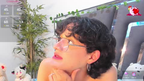 Snapshot of black_rose02 chatting on 01-29-25, 02:53 B L A C K R O S E online show from 01-29-25, 02:53