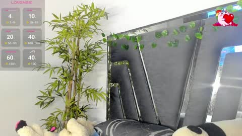 Snapshot of black_rose02 chatting on 02-07-25, 11:34 B L A C K R O S E online show from 02-07-25, 11:34