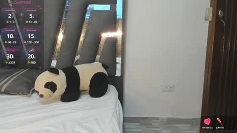Snapshot of black_rose02 chatting on 02-09-25, 11:36 B L A C K R O S E online show from 02-09-25, 11:36