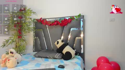 Snapshot of black_rose02 chatting on 02-16-25, 11:59 B L A C K R O S E online show from 02-16-25, 11:59