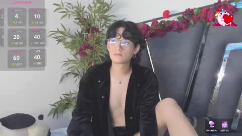 Snapshot of black_rose02 chatting on 03-01-25, 02:44 B L A C K R O S E online show from 03-01-25, 02:44