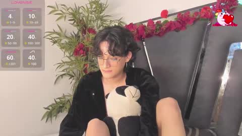 Snapshot of black_rose02 chatting on 03-02-25, 02:43 B L A C K R O S E online show from 03-02-25, 02:43