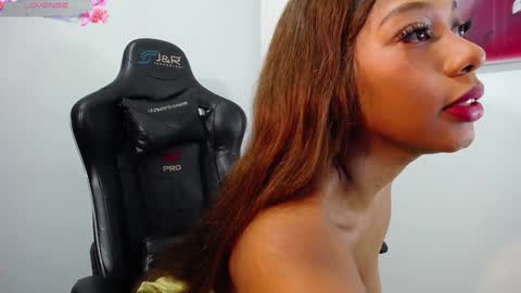 Snapshot of black_rosse_1 chatting on 12-28-24, 12:45 Tifany online show from 12-28-24, 12:45
