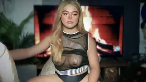 Snapshot of blackbarbiechantalxvx chatting on 02-04-25, 06:17 blackbarbiechantalxvx online show from 02-04-25, 06:17