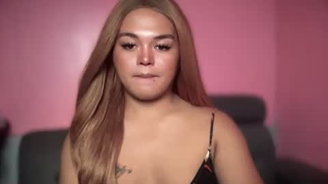 Snapshot of blackbarbiechantalxvx chatting on 02-20-25, 01:40 blackbarbiechantalxvx online show from 02-20-25, 01:40