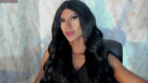 Nina online show from 01-18-25, 10:28