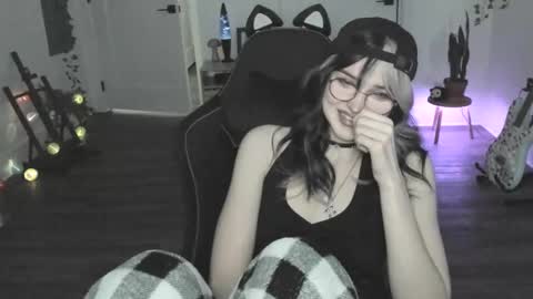 Ella online show from 01-08-26, 06:43