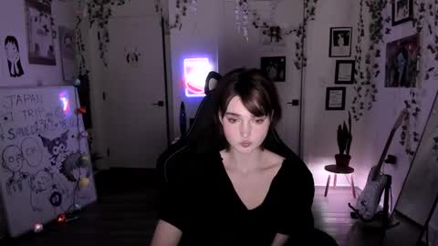 Ella online show from 03-17-26, 08:39