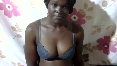 Snapshot of blackbigboobs chatting on 11-14-25, 07:23 jane online show from 11-14-25, 07:23