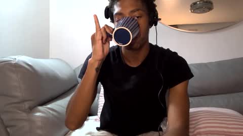 BlackBullTitus online show from 10-10-25, 10:42