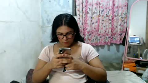 Ellez online show from 06-17-26, 09:49
